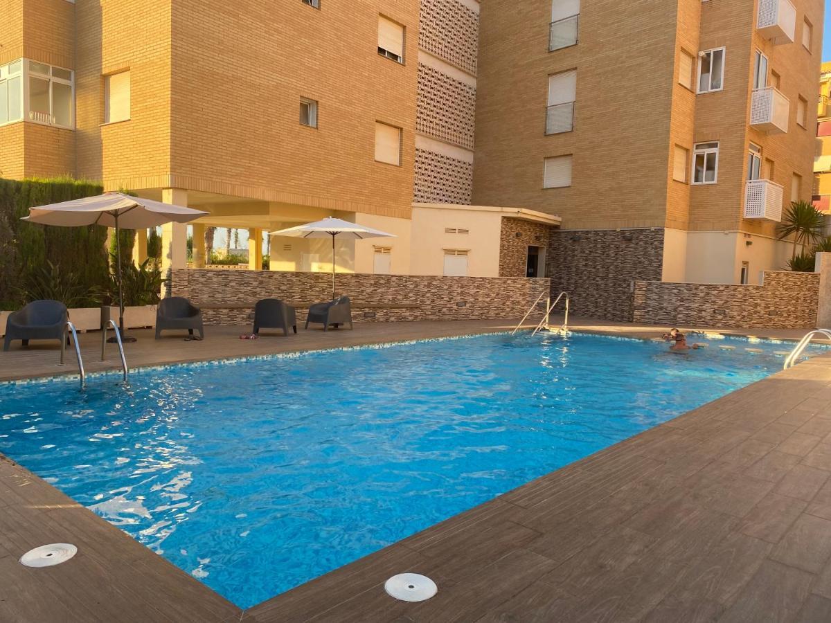 Apartamento A 100 Metros De La Playa Con Grande Terraza Y Vistas Al Mar Daimus Exterior photo