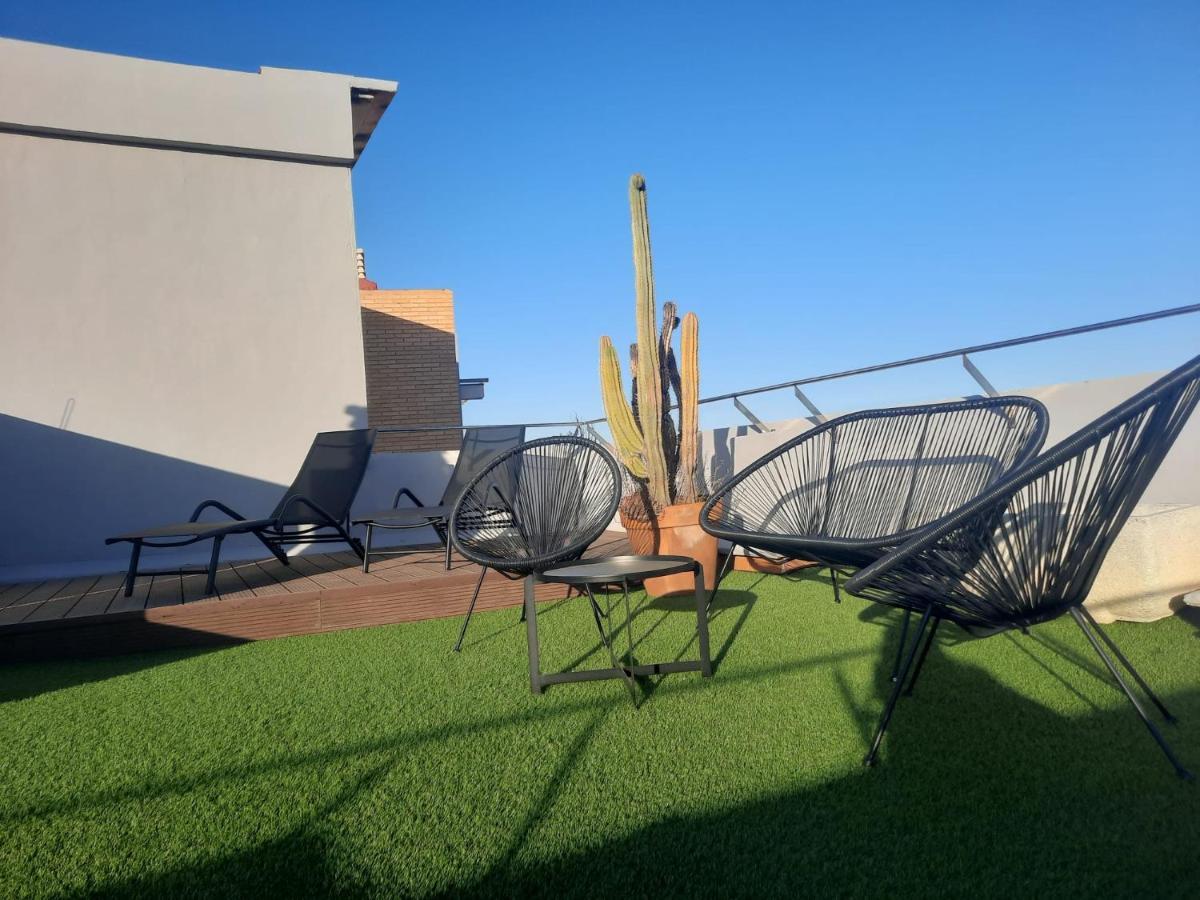 Apartamento A 100 Metros De La Playa Con Grande Terraza Y Vistas Al Mar Daimus Exterior photo